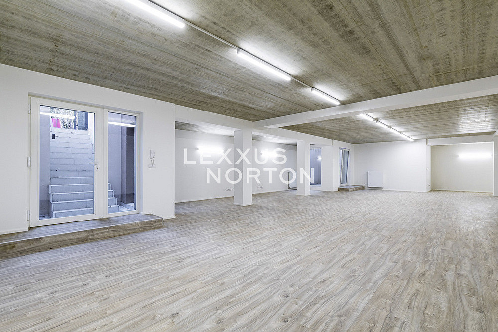 Pronájem kanceláře 130 m²