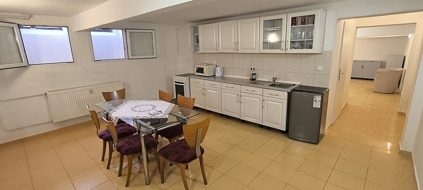 Pronájem bytu 2+kk 60 m² – fotografie 2