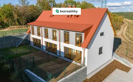 Prodej domu 106 m² s pozemkem 147 m², Mořina, okres Beroun