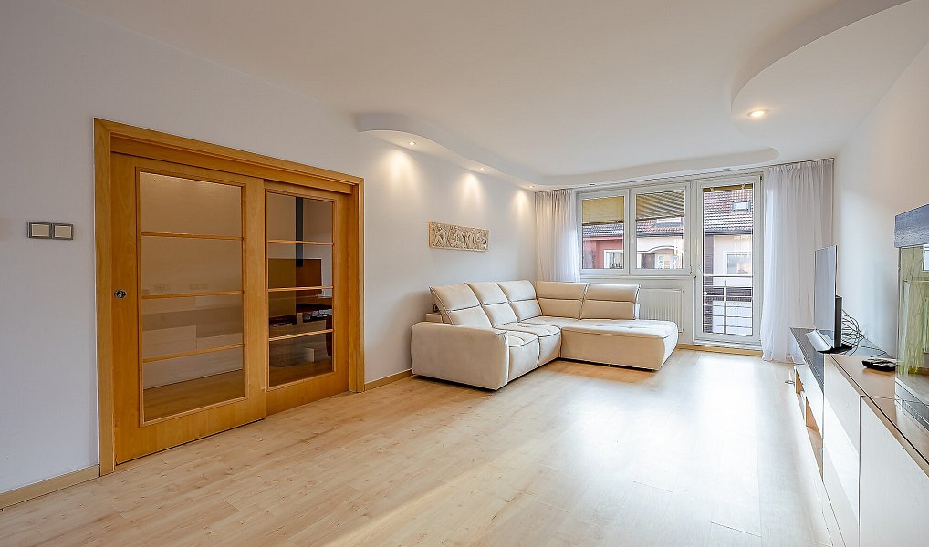 Prodej domu 240 m² s pozemkem 255 m², Uherské Hradiště – náhled fotky 7