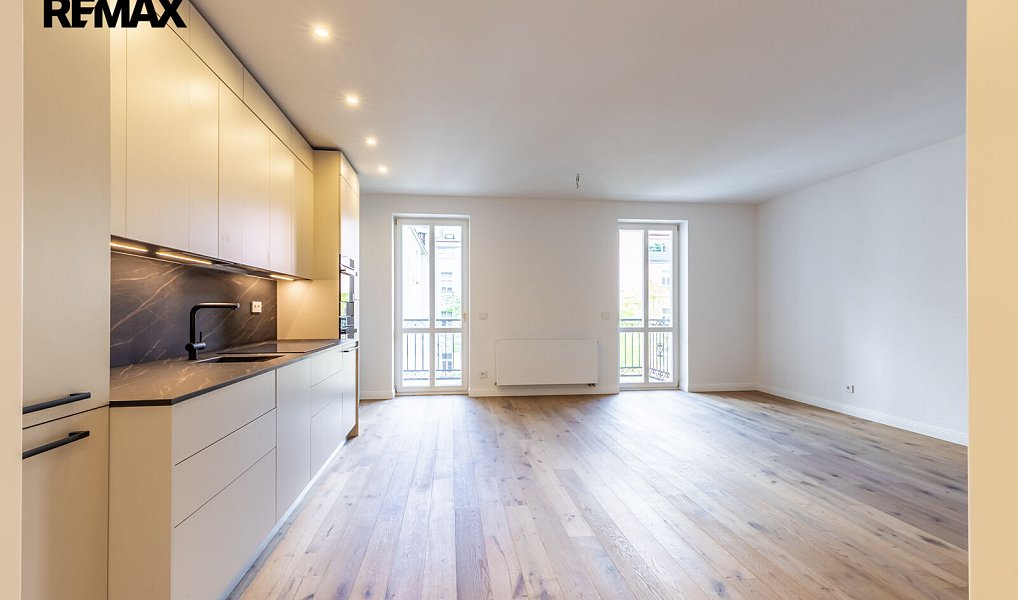 Pronájem bytu 4+kk 130 m², Praha – náhled fotky 3