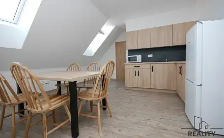Pronájem bytu 2+1 55 m², Hrušky, okres Břeclav