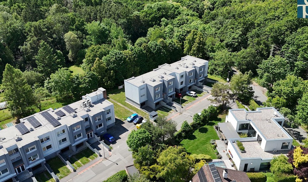 Prodej bytu 3+1 75 m², Praha – náhled fotky 28