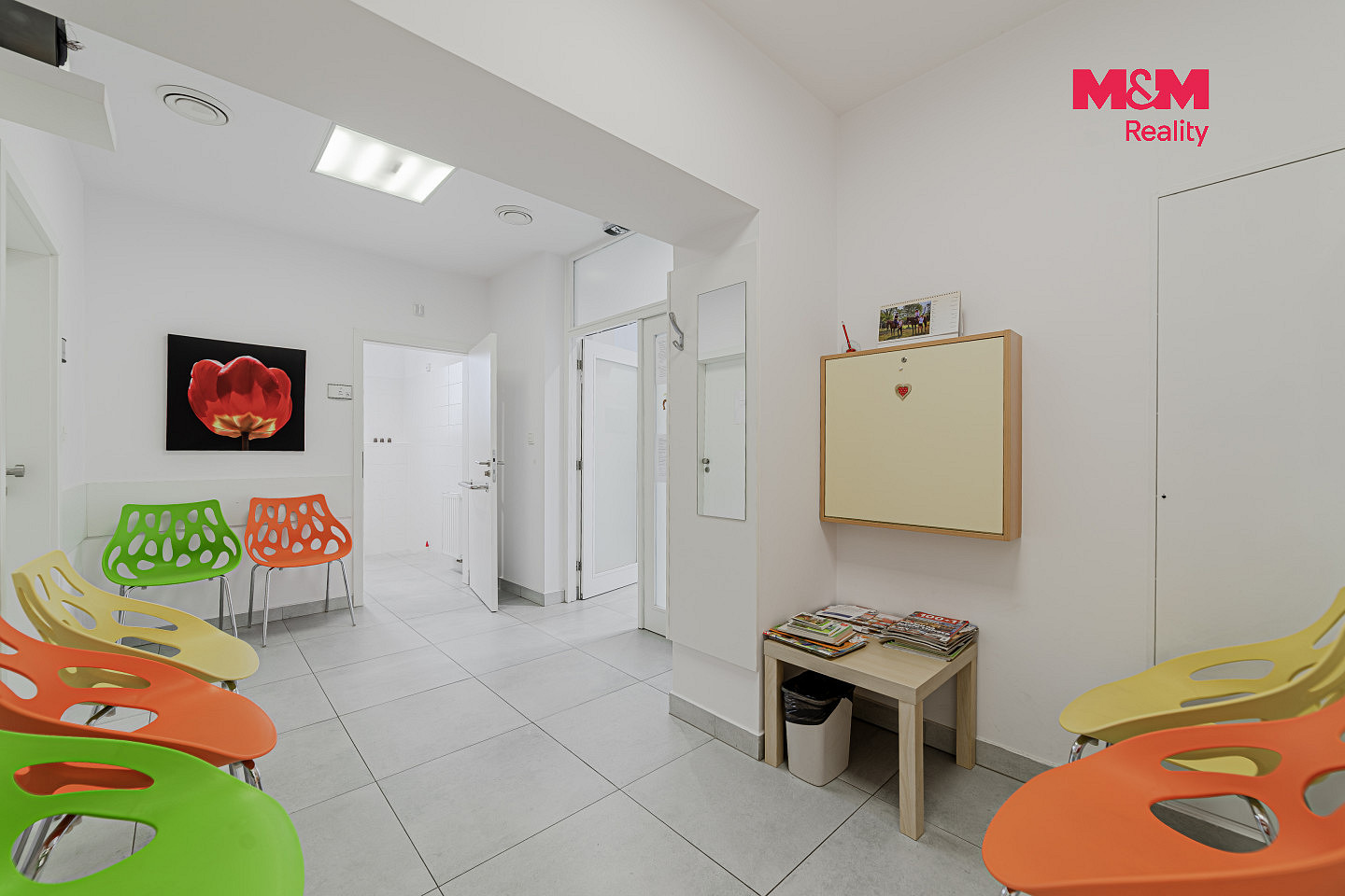Prodej obchodních prostor 374 m² – fotografie 2