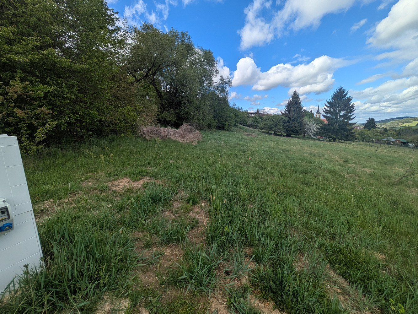 Prodej stavebního pozemku 1 100 m² – pohled 3