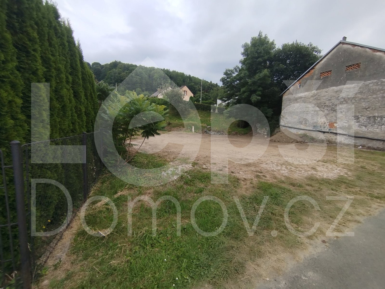 Prodej stavebního pozemku 680 m² – fotografie 3