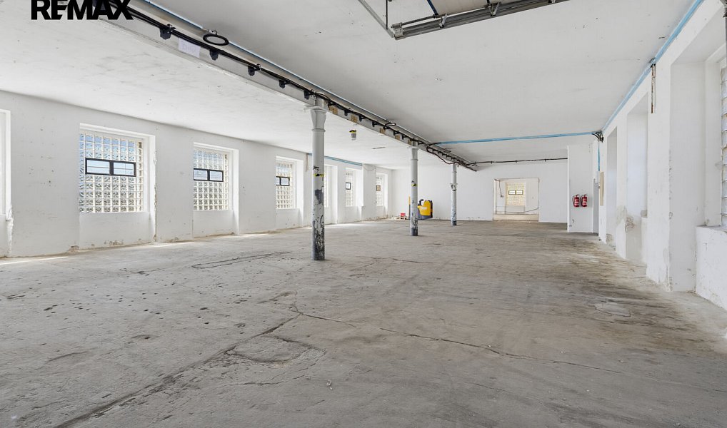 Prodej výrobních prostor 2 350 m², Aš – náhled fotky 53
