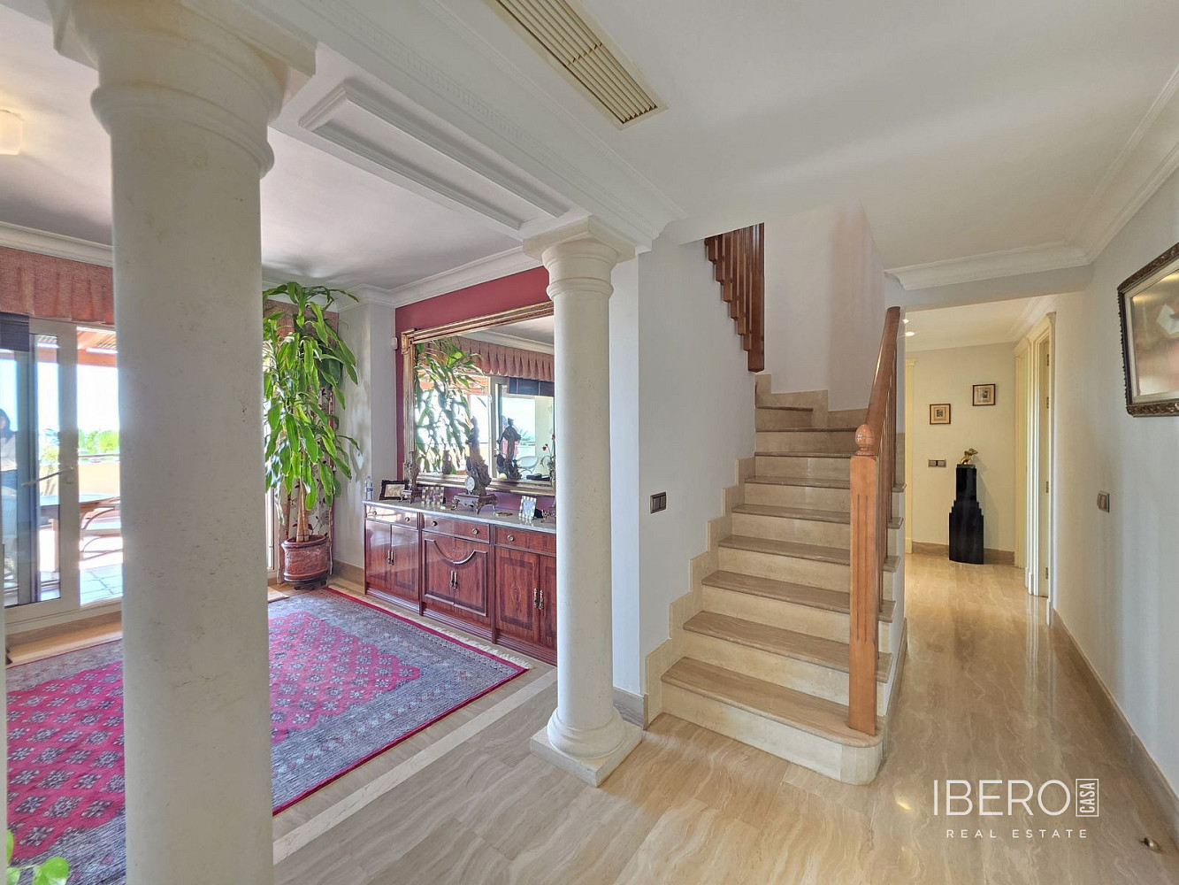 Piso 5+kk – Málaga, Vistafranca, Carretera de Cádiz - Más