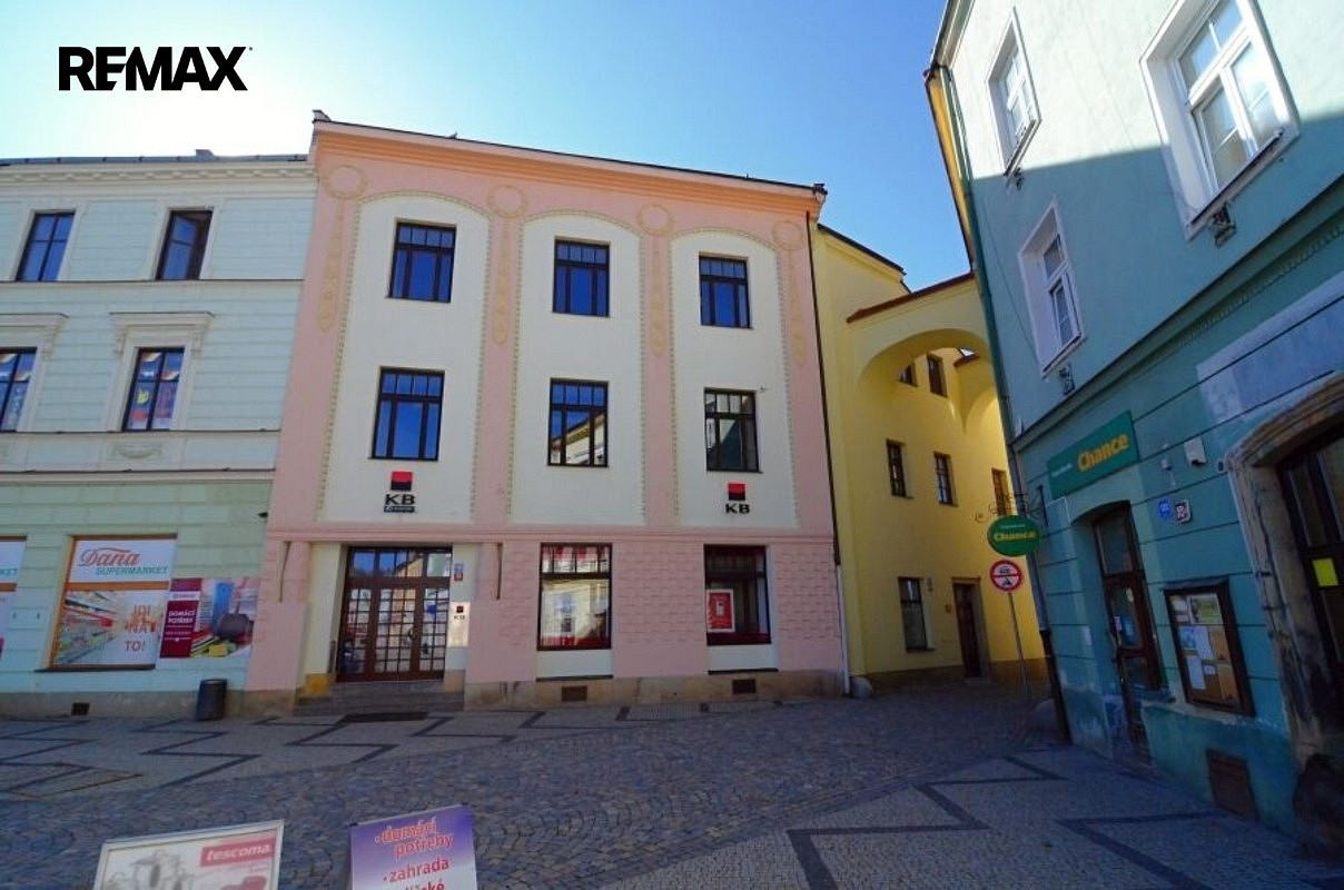 Pronájem kanceláře 66 m² – fotografie 3