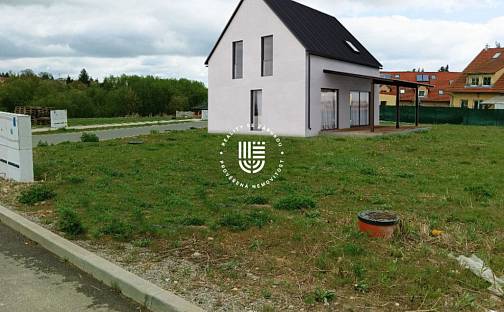 Prodej domu 106 m² s pozemkem 851 m², Hřebeč, okres Kladno