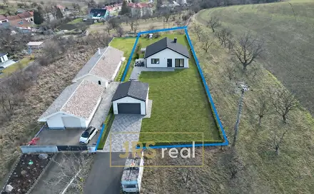 Prodej stavebního pozemku 2 239 m², Dobročkovice, okres Vyškov