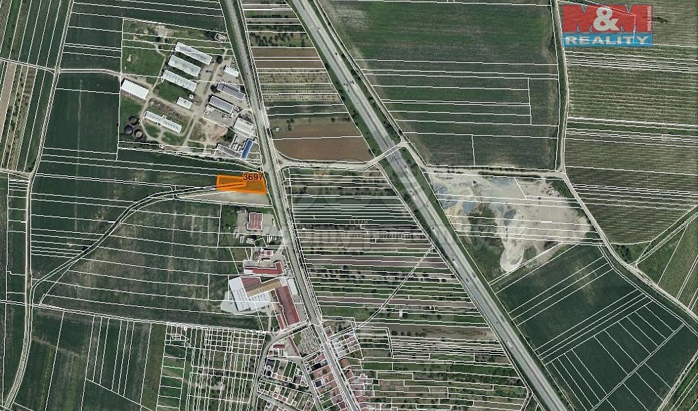 Prodej komerčního pozemku 2 044 m², Starovičky – náhled fotky 3