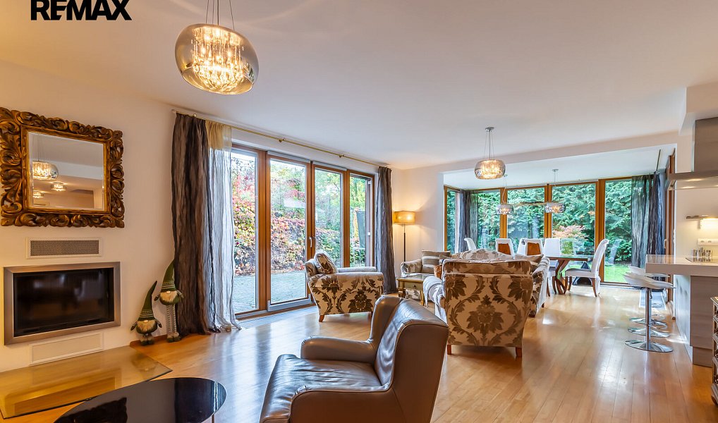Prodej domu 306 m² s pozemkem 418 m², Praha – náhled fotky 7