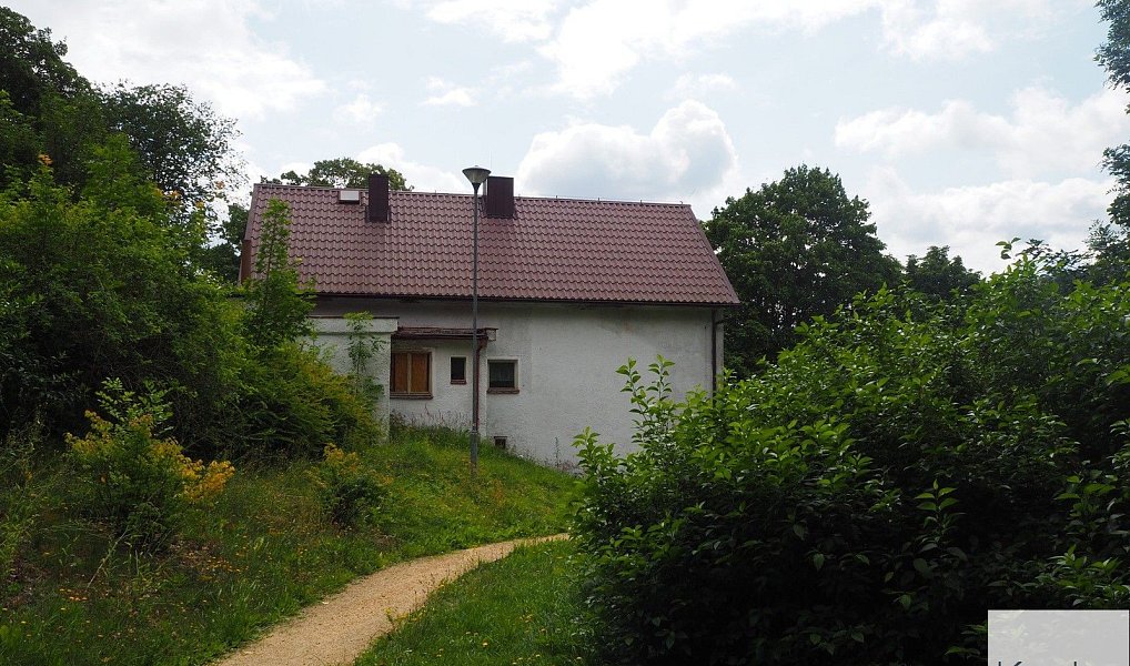 Prodej domu 233 m² s pozemkem 1 057 m², Plesná – náhled fotky 27