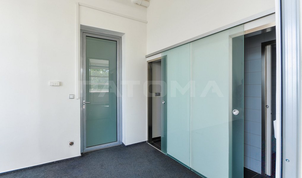 Pronájem kanceláře 94 m², Praha – náhled fotky 7