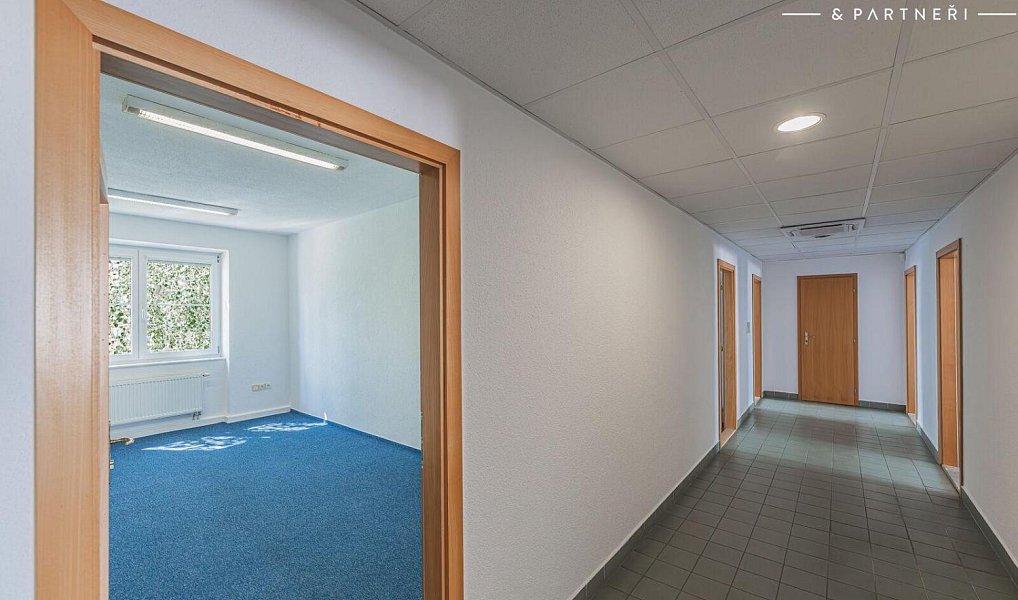 Pronájem kanceláře 102 m², Hradec Králové – náhled fotky 6