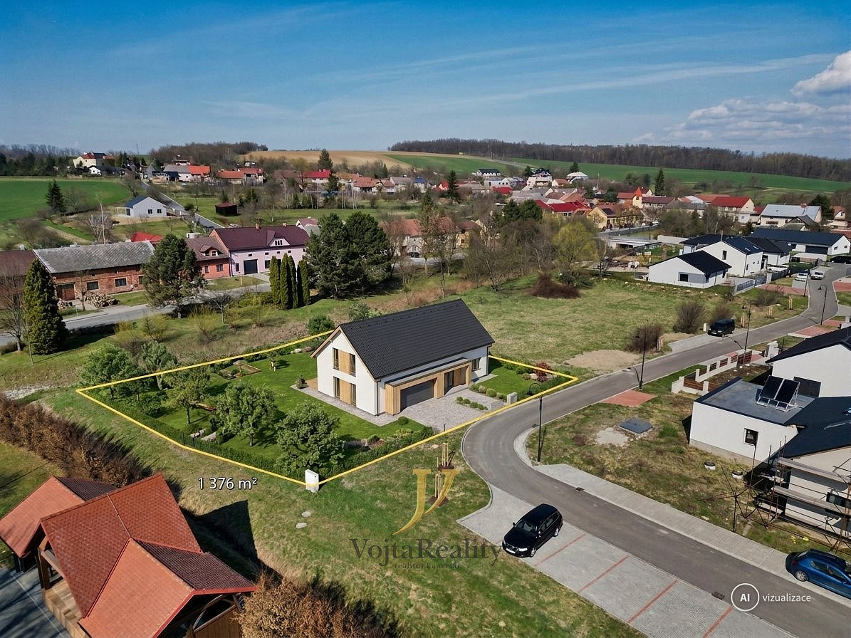 Prodej stavebního pozemku 1 376 m²