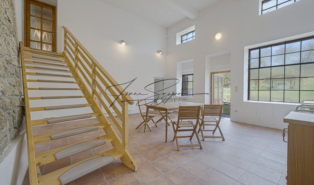 Prodej domu 594 m² s pozemkem 13 331 m², Olešná – náhled fotky 32