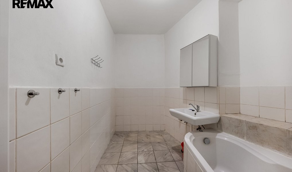 Prodej domu 200 m² s pozemkem 218 m², Mimoň – náhled fotky 9