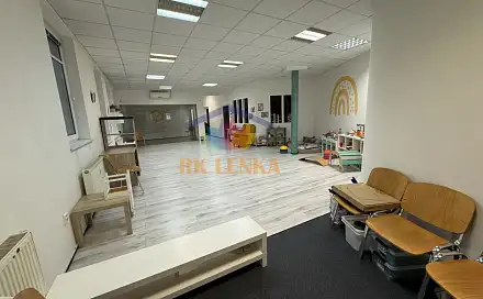 Pronájem kanceláře 100 m², Josefa Václava Sládka, Frýdek-Místek - Místek