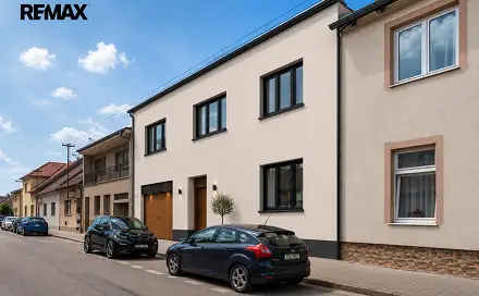 Prodej domu 240 m² s pozemkem 799 m², Bezdíčkova, Pardubice - Bílé Předměstí