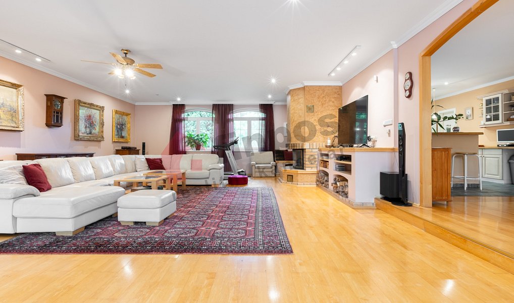 Prodej domu 386 m² s pozemkem 2 480 m², Hvězdonice – náhled fotky 6