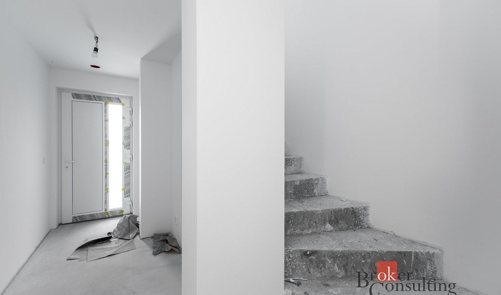Prodej domu 163 m² s pozemkem 600 m², Miroslav – náhled fotky 9