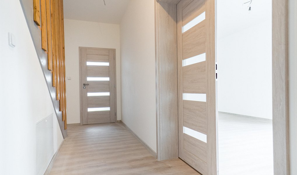 Prodej domu 110 m² s pozemkem 304 m², Březnice – náhled fotky 12