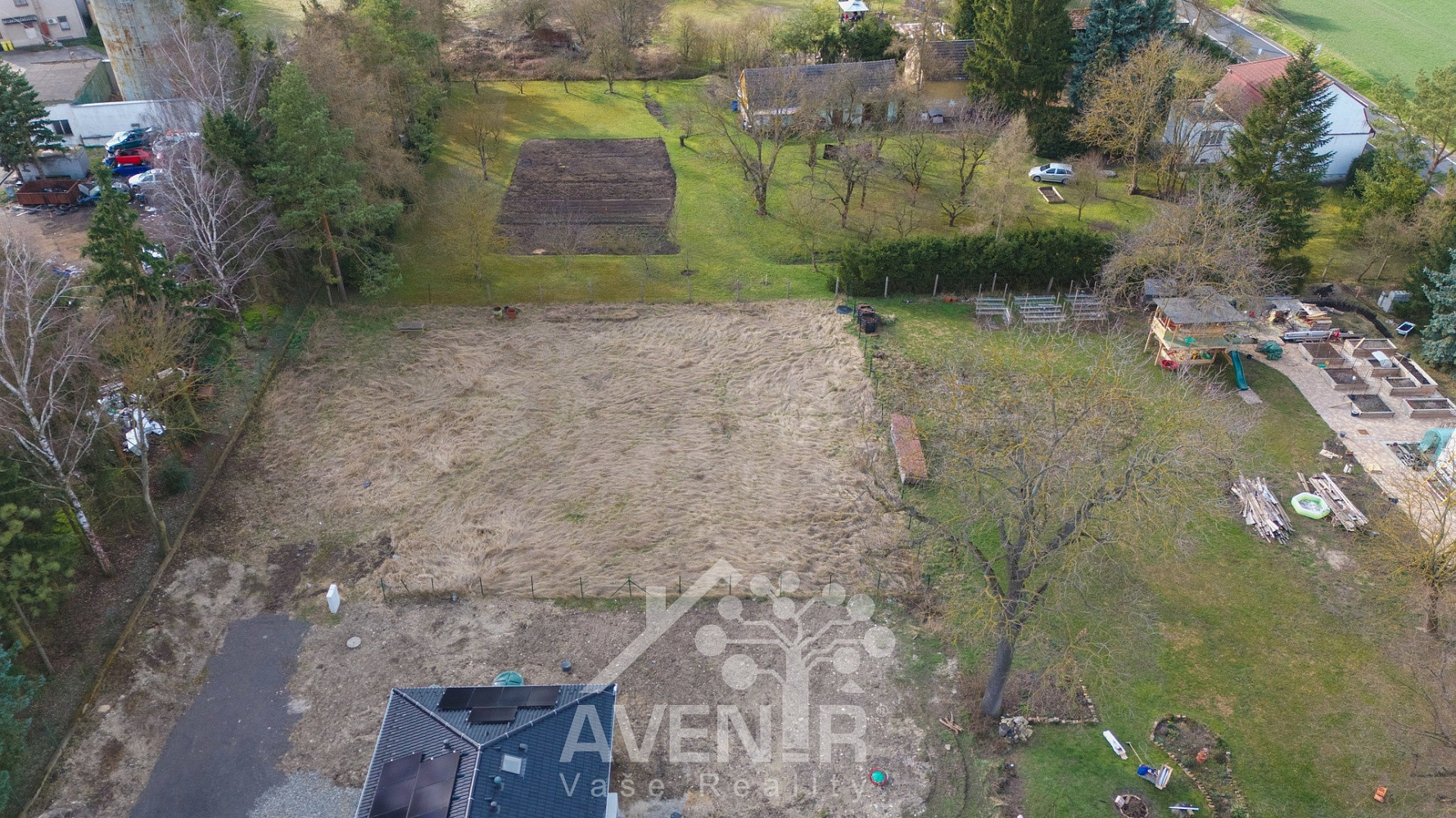 Prodej stavebního pozemku 886 m² – fotografie 4