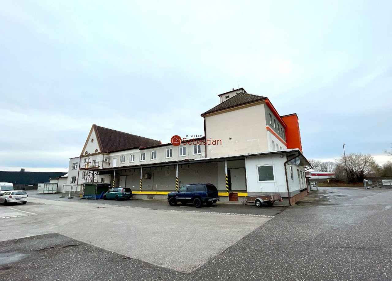 Pronájem skladovacích prostor 170 m²