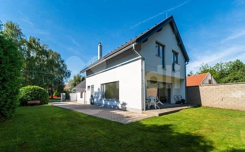 Prodej domu 182 m² s pozemkem 629 m², Na rybníčku, Líbeznice, okres Praha-východ