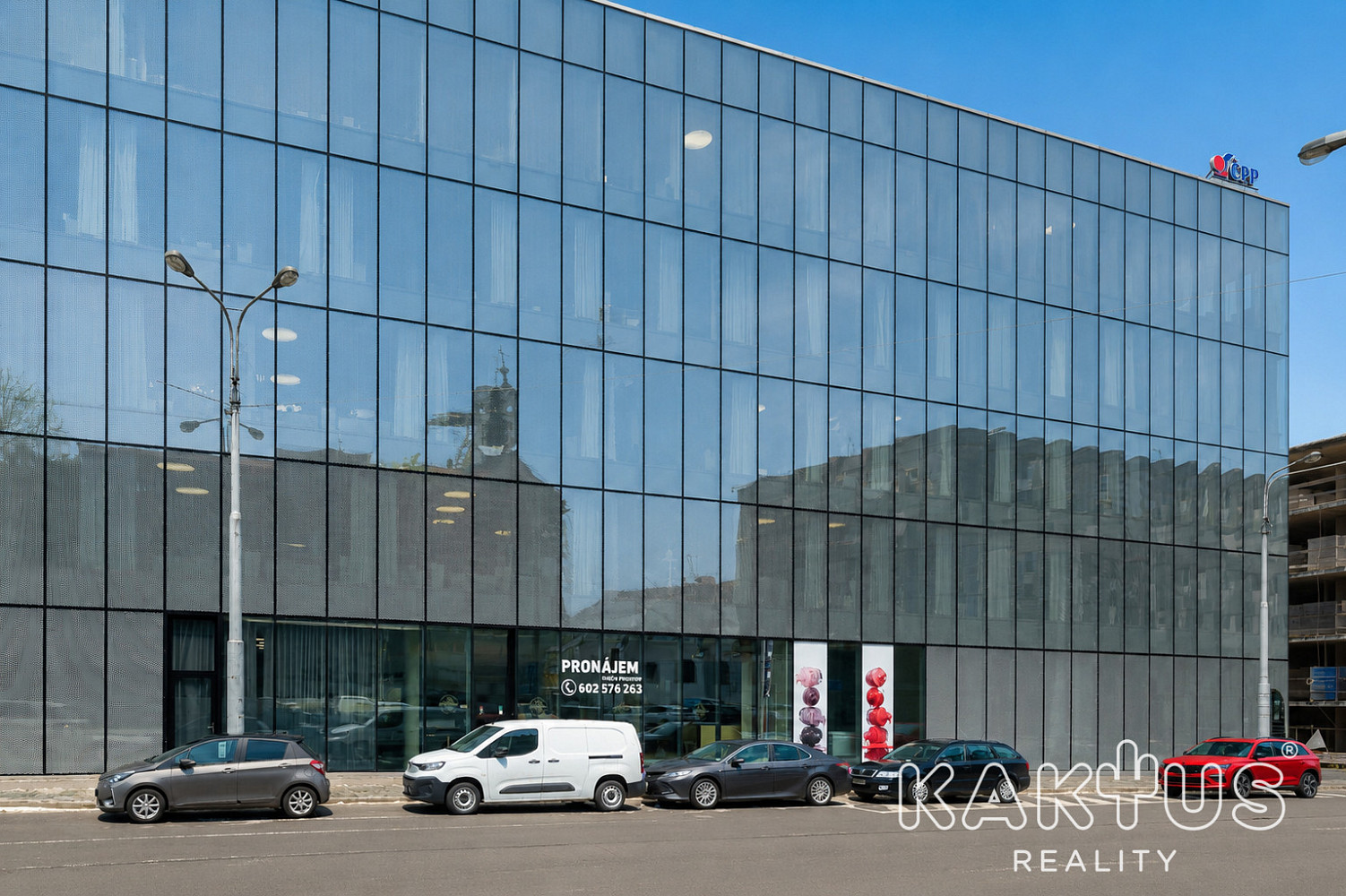 Pronájem obchodních prostor 375 m² – fotografie 4