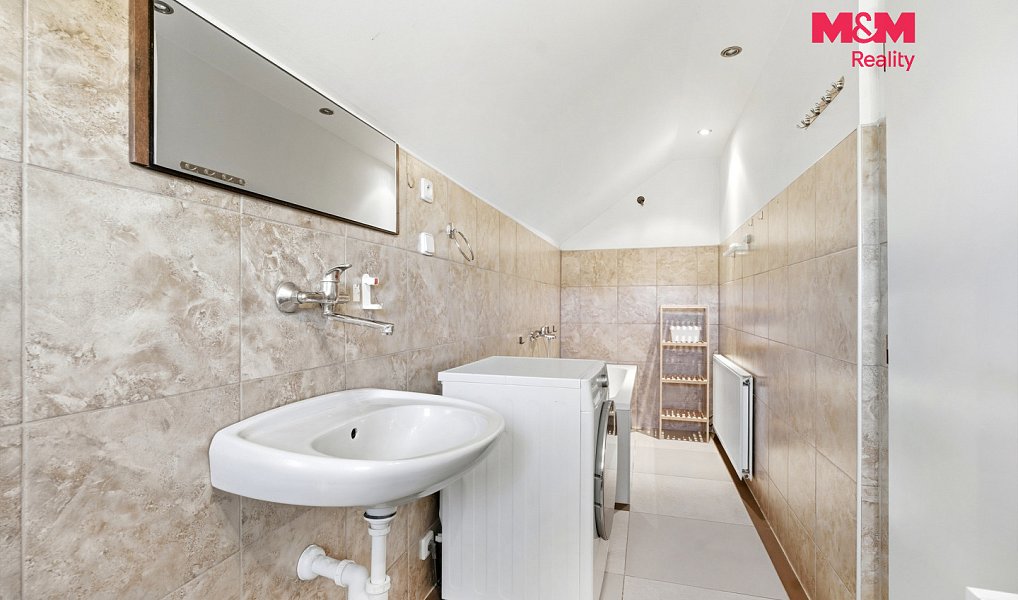 Prodej domu 313 m² s pozemkem 457 m², Železný Brod – náhled fotky 20