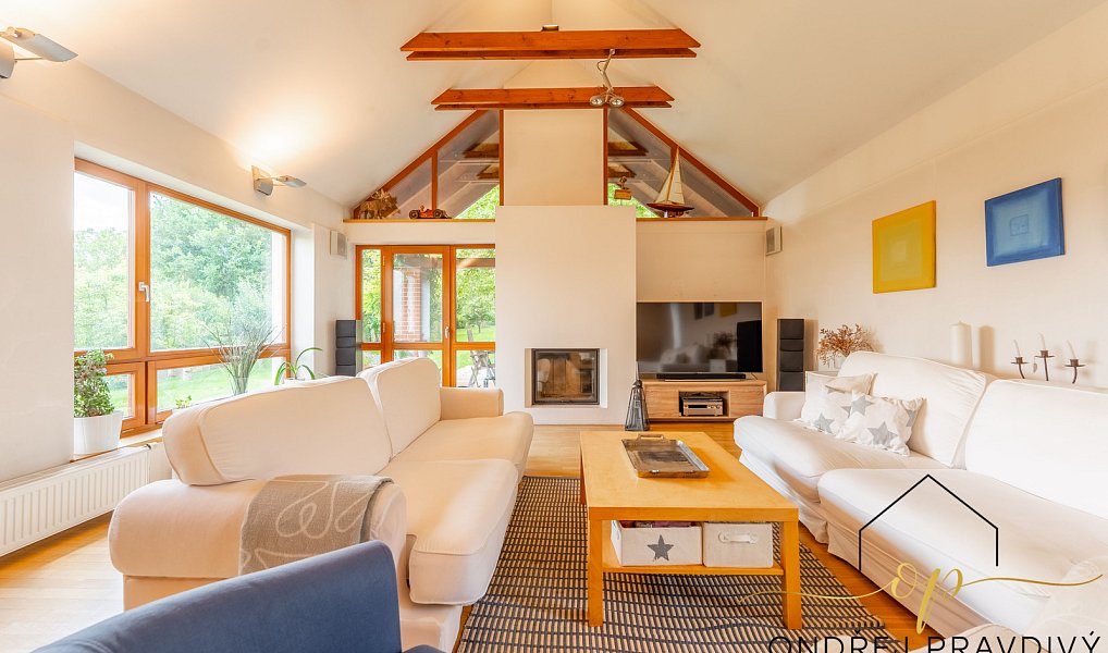 Prodej domu 237 m² s pozemkem 1 360 m², Liteň – náhled fotky 10