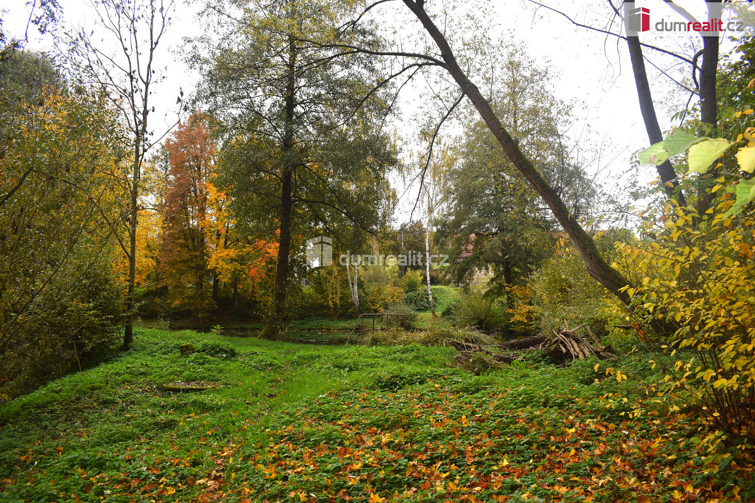 Prodej stavebního pozemku 1 535 m² — photo 2