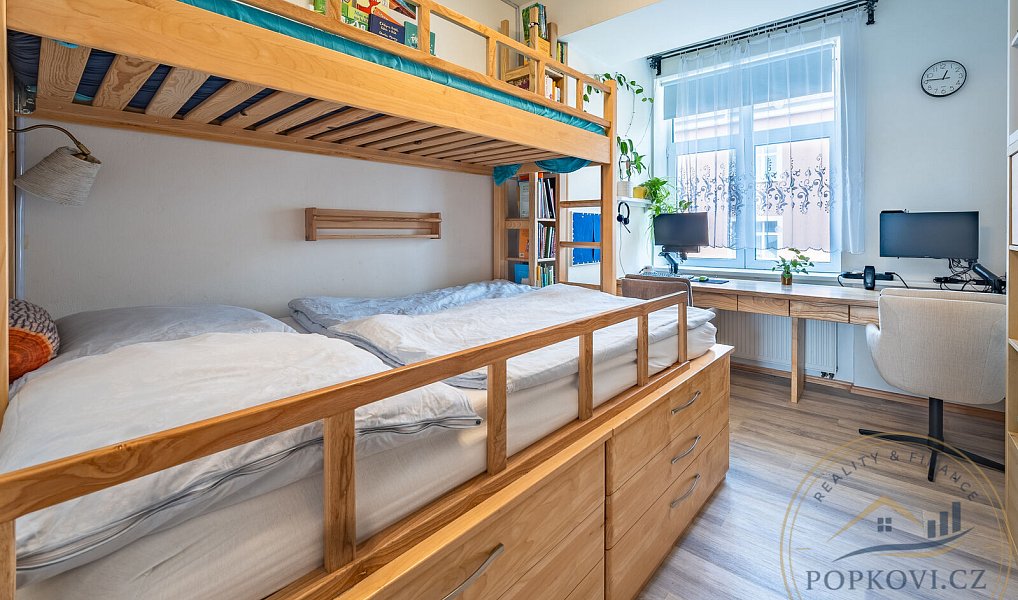 Prodej bytu 3+1 98 m², Milovice – náhled fotky 14