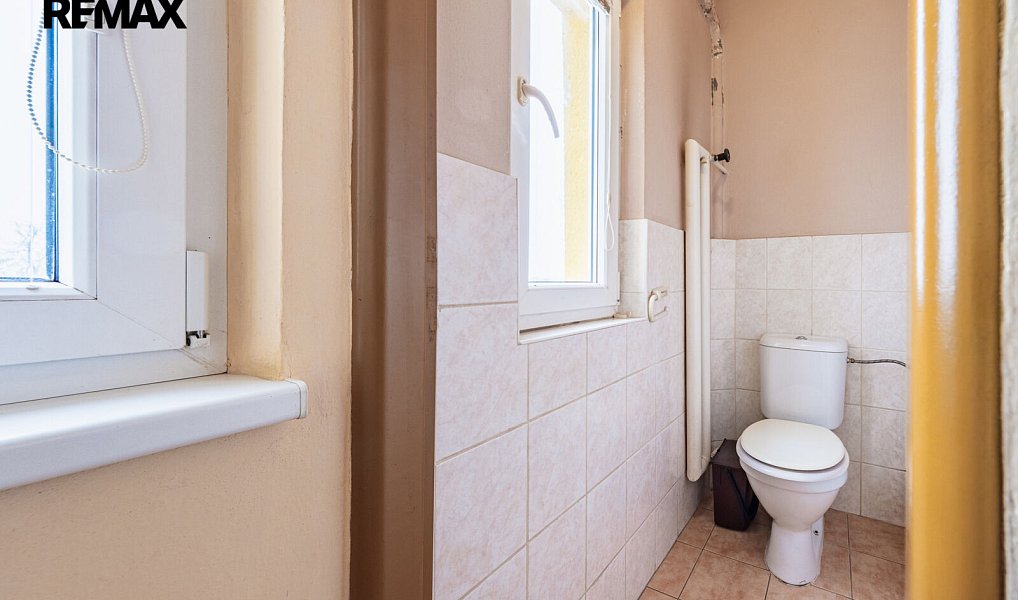 Prodej domu 200 m² s pozemkem 3 180 m², Blatno – náhled fotky 33