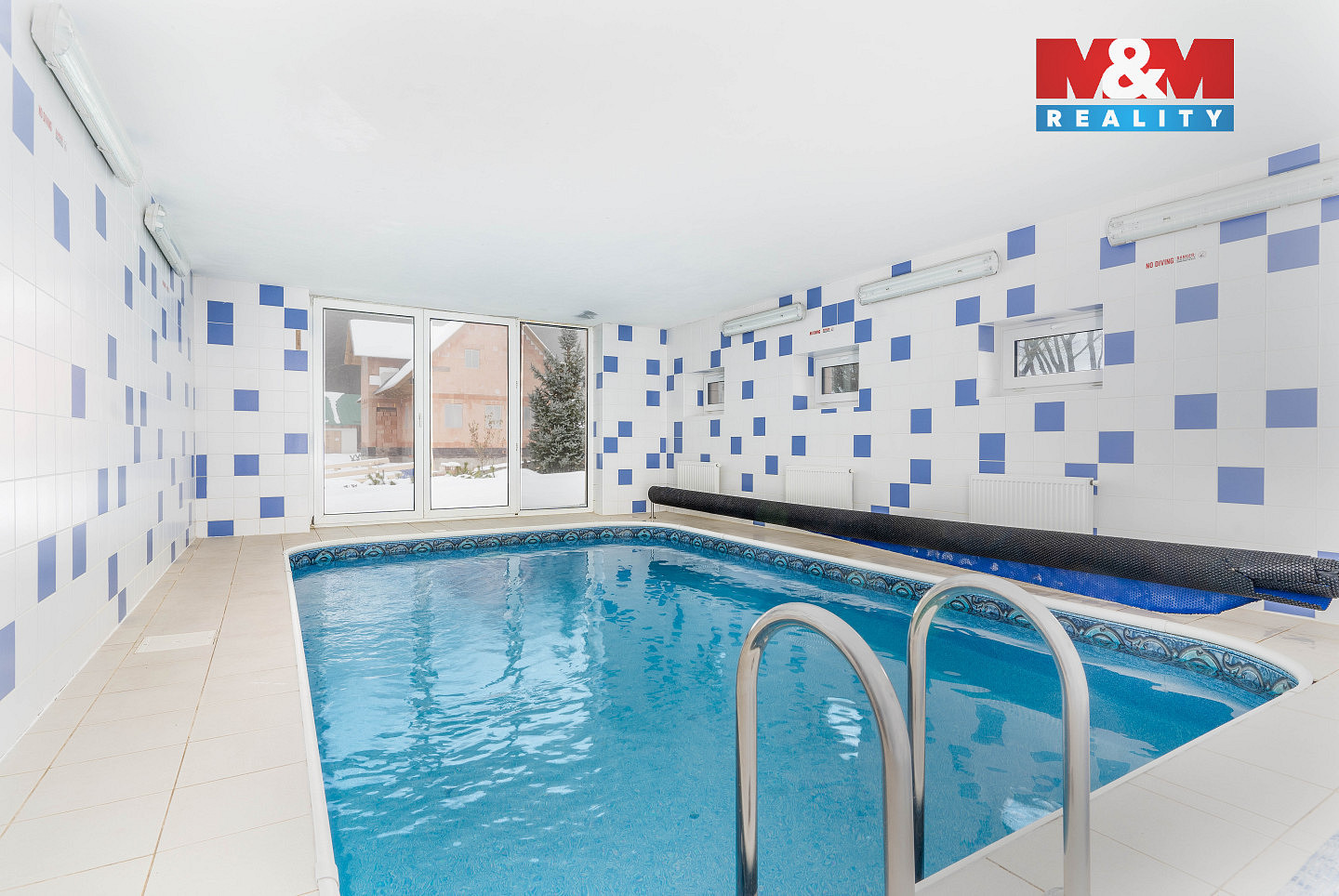 Prodej domu 368 m² s pozemkem 1 900 m² – pohled 3