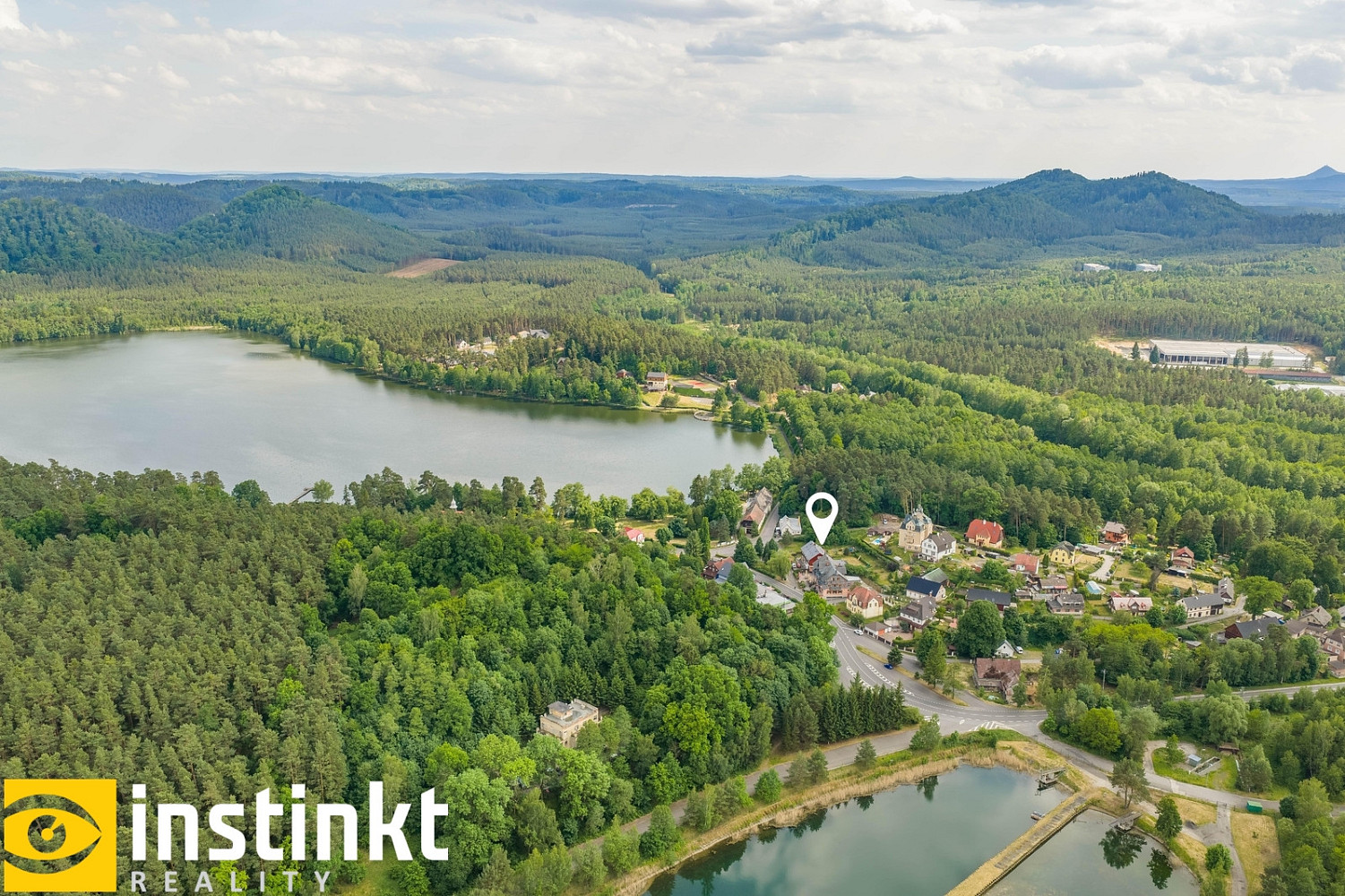 Prodej stavebního pozemku 1 053 m²