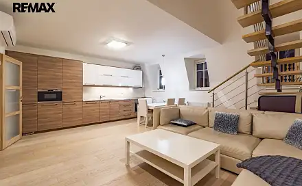 Pronájem bytu 4+kk 118 m²