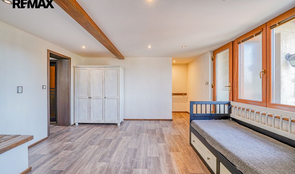 Prodej domu 230 m² s pozemkem 1 093 m², Zbůch – náhled fotky 18
