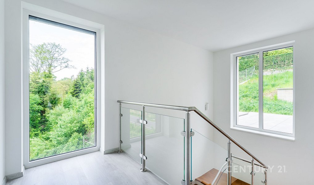 Prodej domu 309 m² s pozemkem 790 m², Tehov – náhled fotky 11