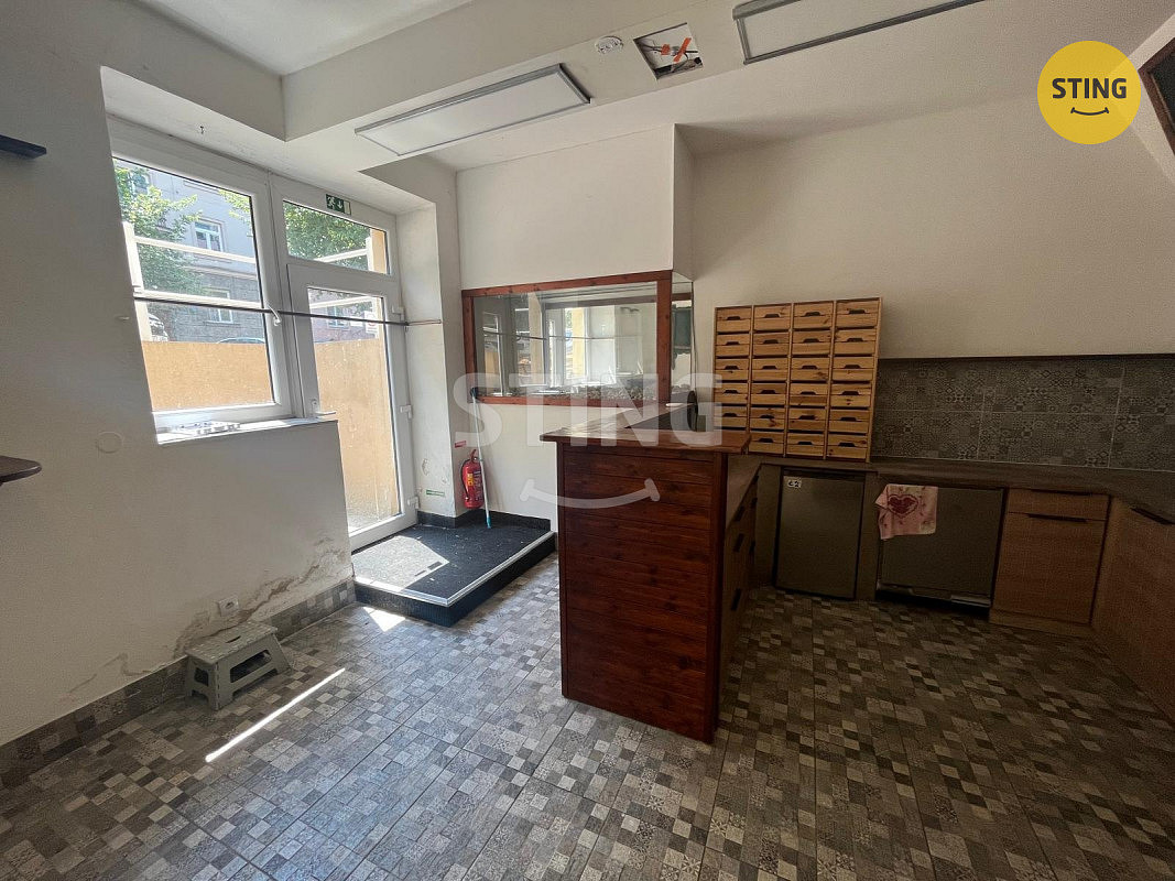 Pronájem obchodních prostor 44 m² – fotografie 4