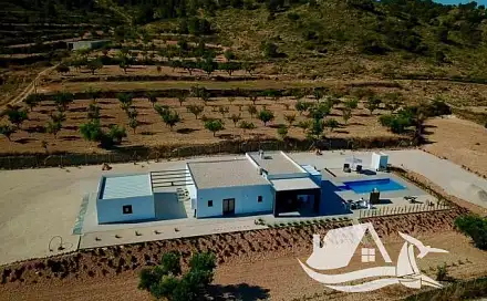 Prodej domu 138 m² s pozemkem 10 000 m², La Canalosa, Alicante, Španělsko