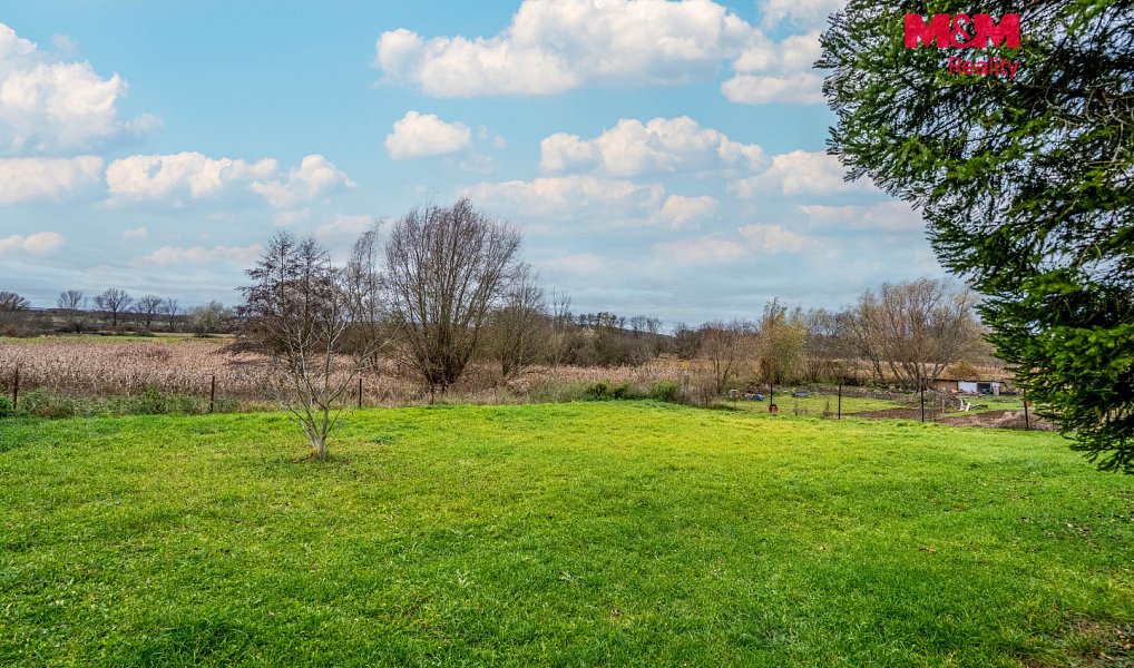 Prodej stavebního pozemku 1 047 m², Církvice – náhled fotky 3