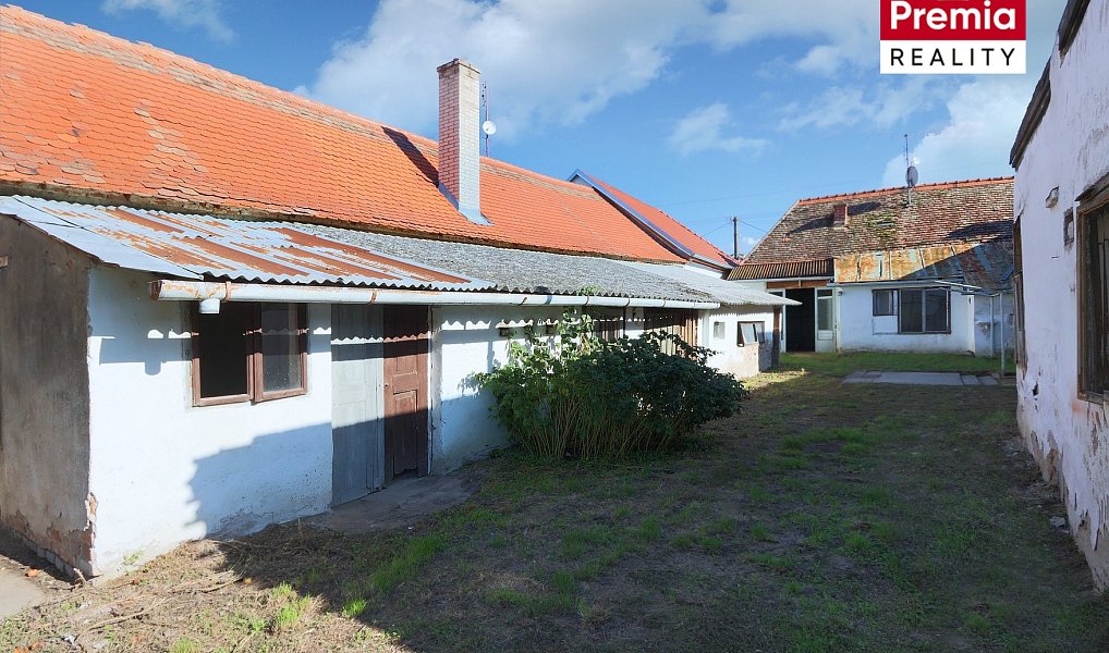 Prodej domu 230 m² s pozemkem 833 m², Strachotice – náhled fotky 16