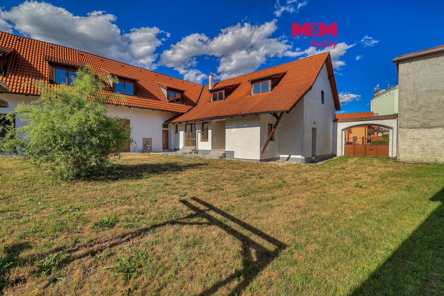 Prodej domu 260 m² s pozemkem 846 m²