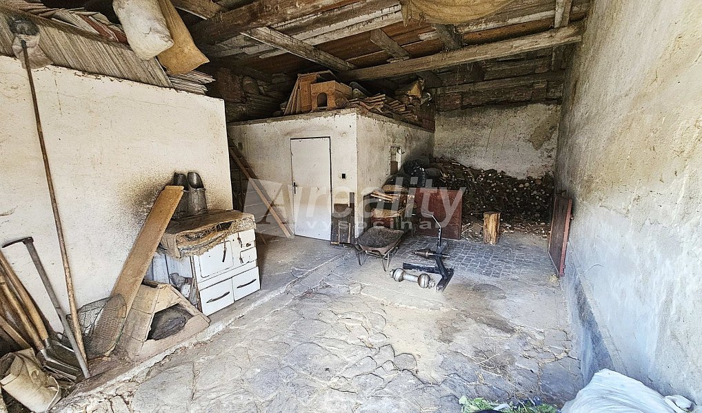 Prodej domu 310 m² s pozemkem 2 061 m², Kamenice – náhled fotky 23