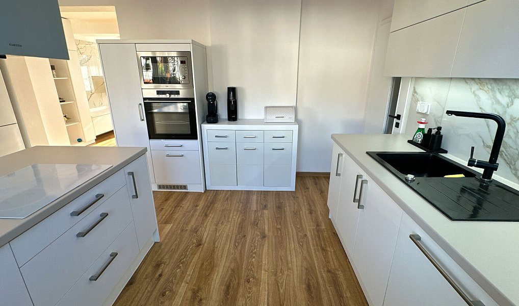 Prodej domu 300 m² s pozemkem 154 m², Tachov – náhled fotky 8