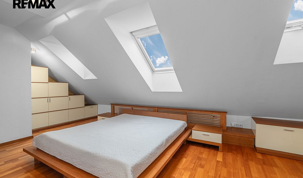 Prodej bytu 3+kk 107 m², Praha – náhled fotky 19